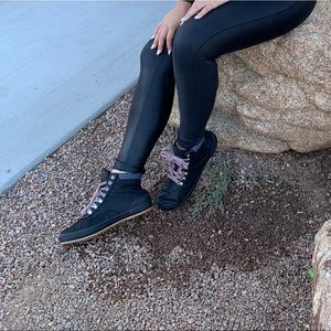 Keds boots!! Size 9 scout